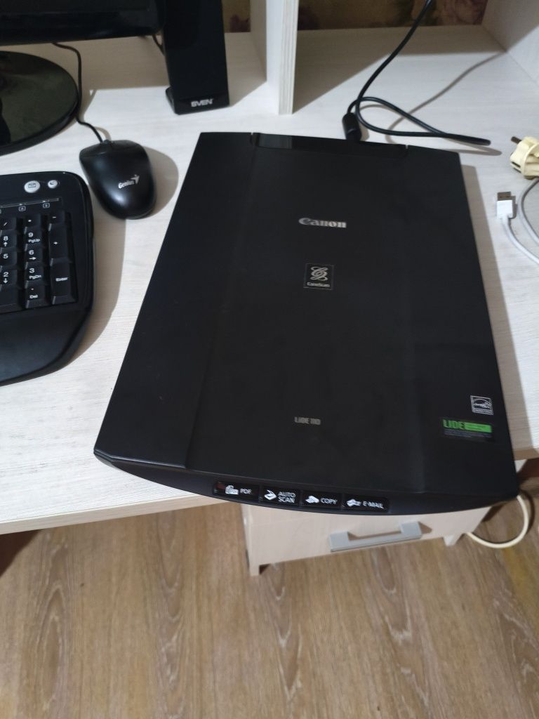 CanoScan Lide 110