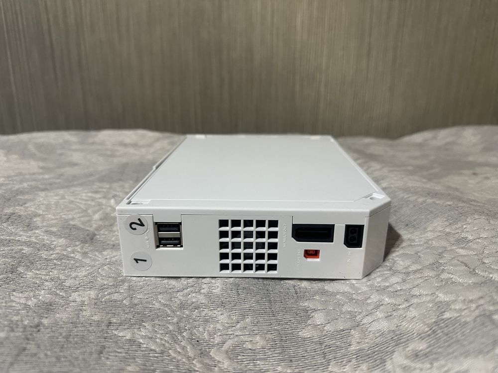 Продаю Nintendo Wii