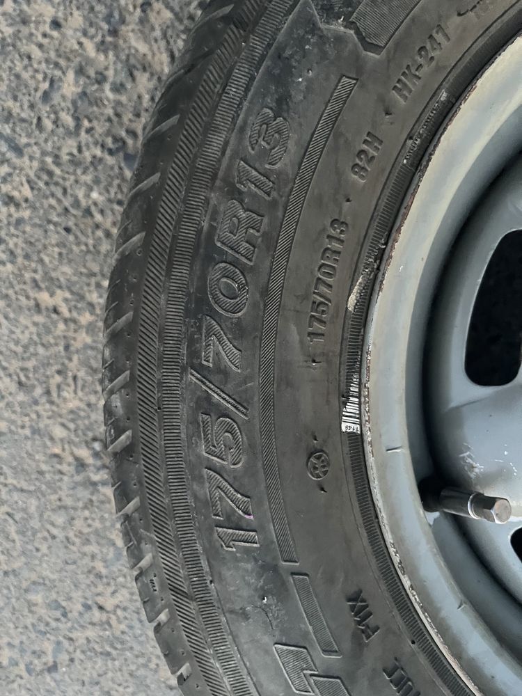 R13 продается (1 штук)