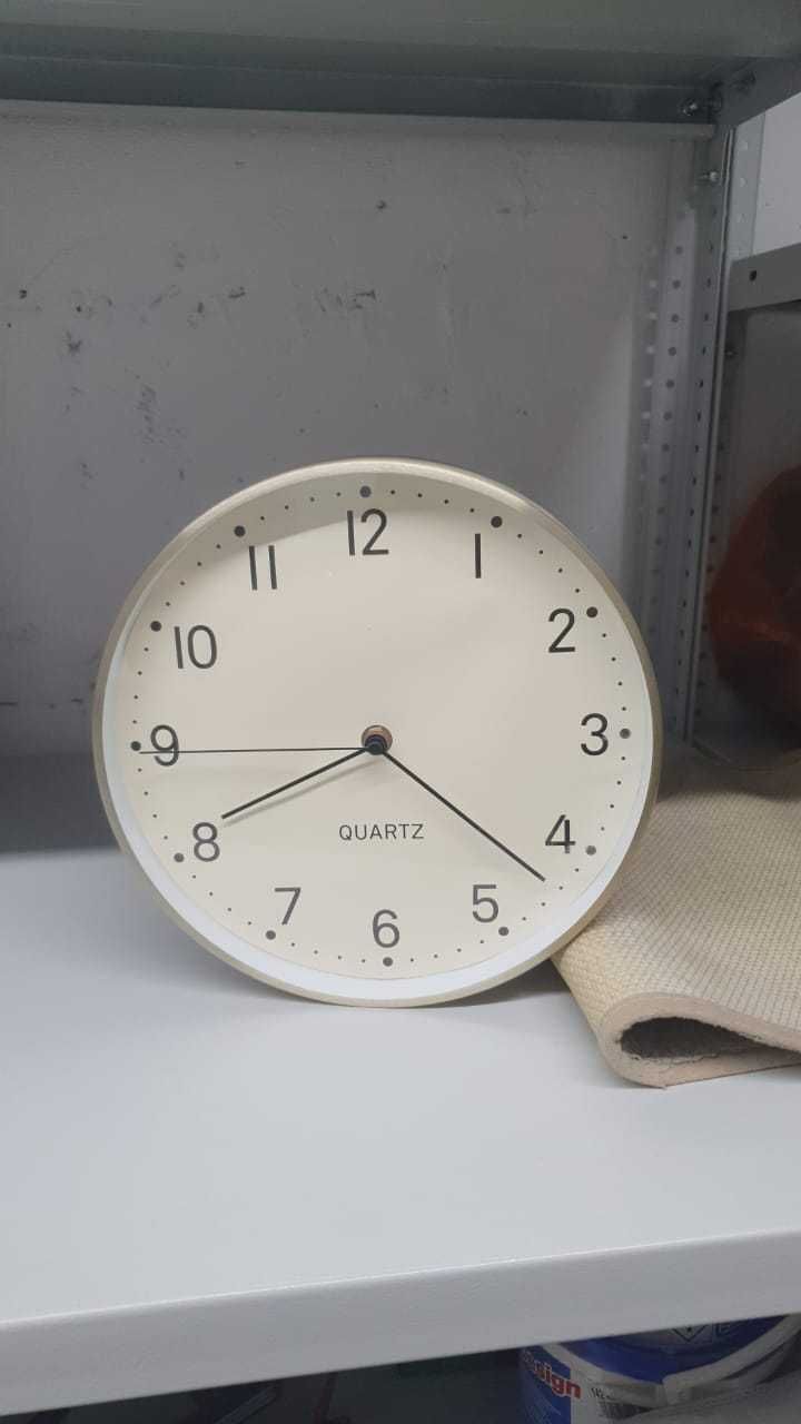 Настенные часы черные\золотистые