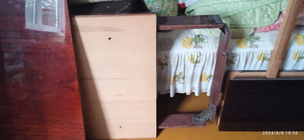 Продаю раскладной стол