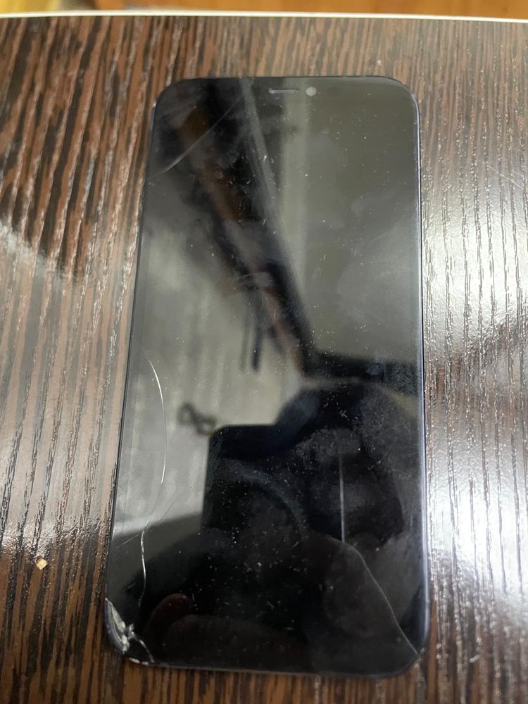 продам iphone 12