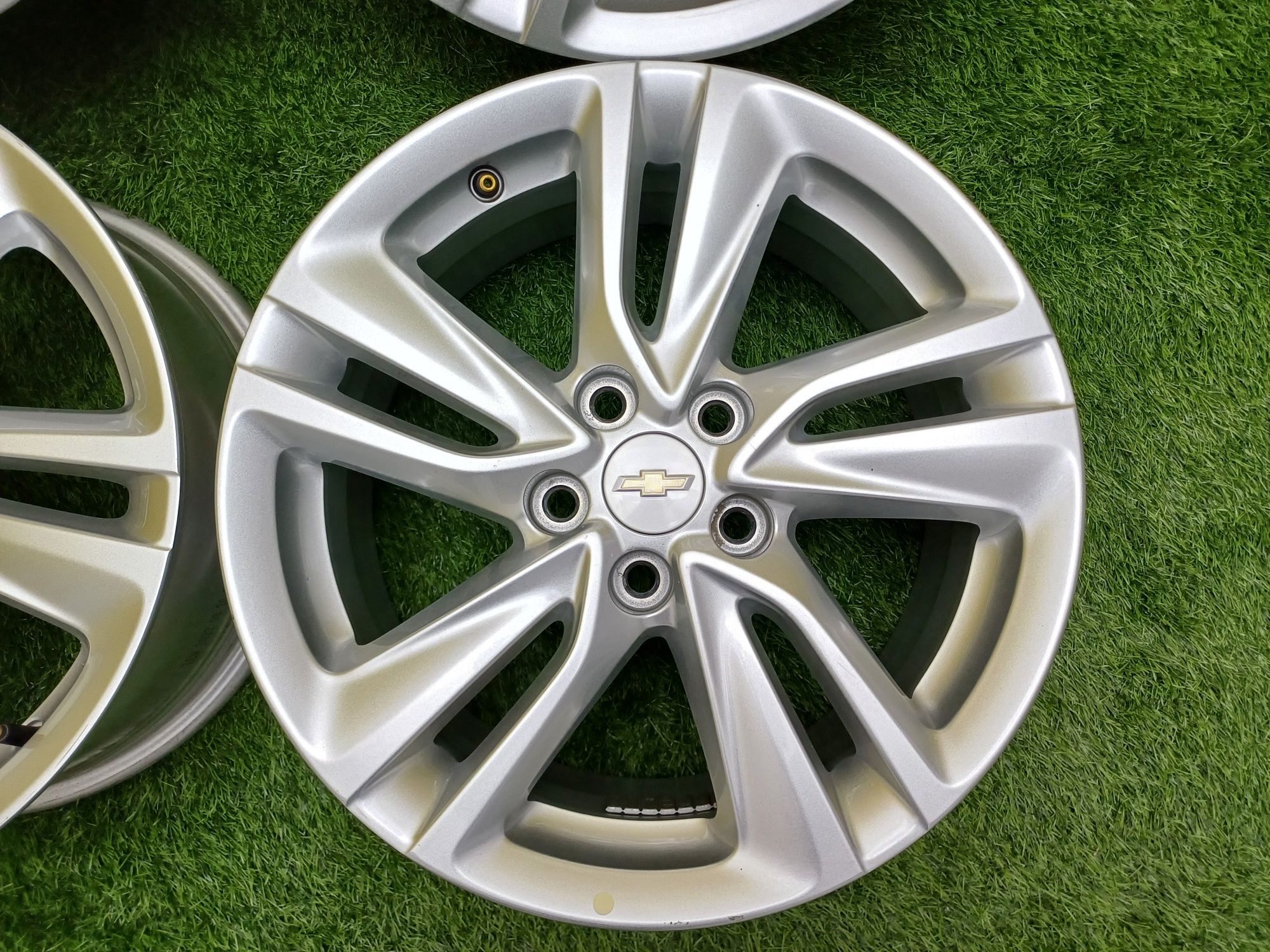 Диски R16 5x105 на Chevrolet (Tracker, Cruse, Aveo, Sonic) и другие