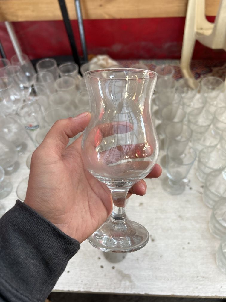 Продаю бокалы стеклянные .200 тг. За 1 штуку 4 вида бокалов.