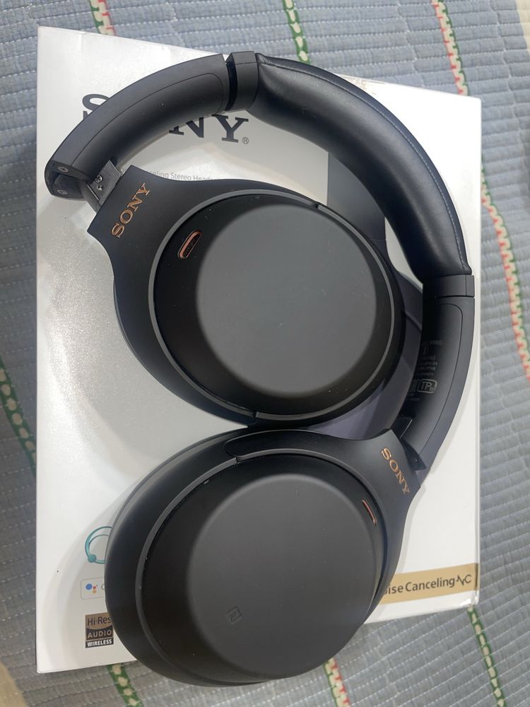 Sony WH-1000 XM4