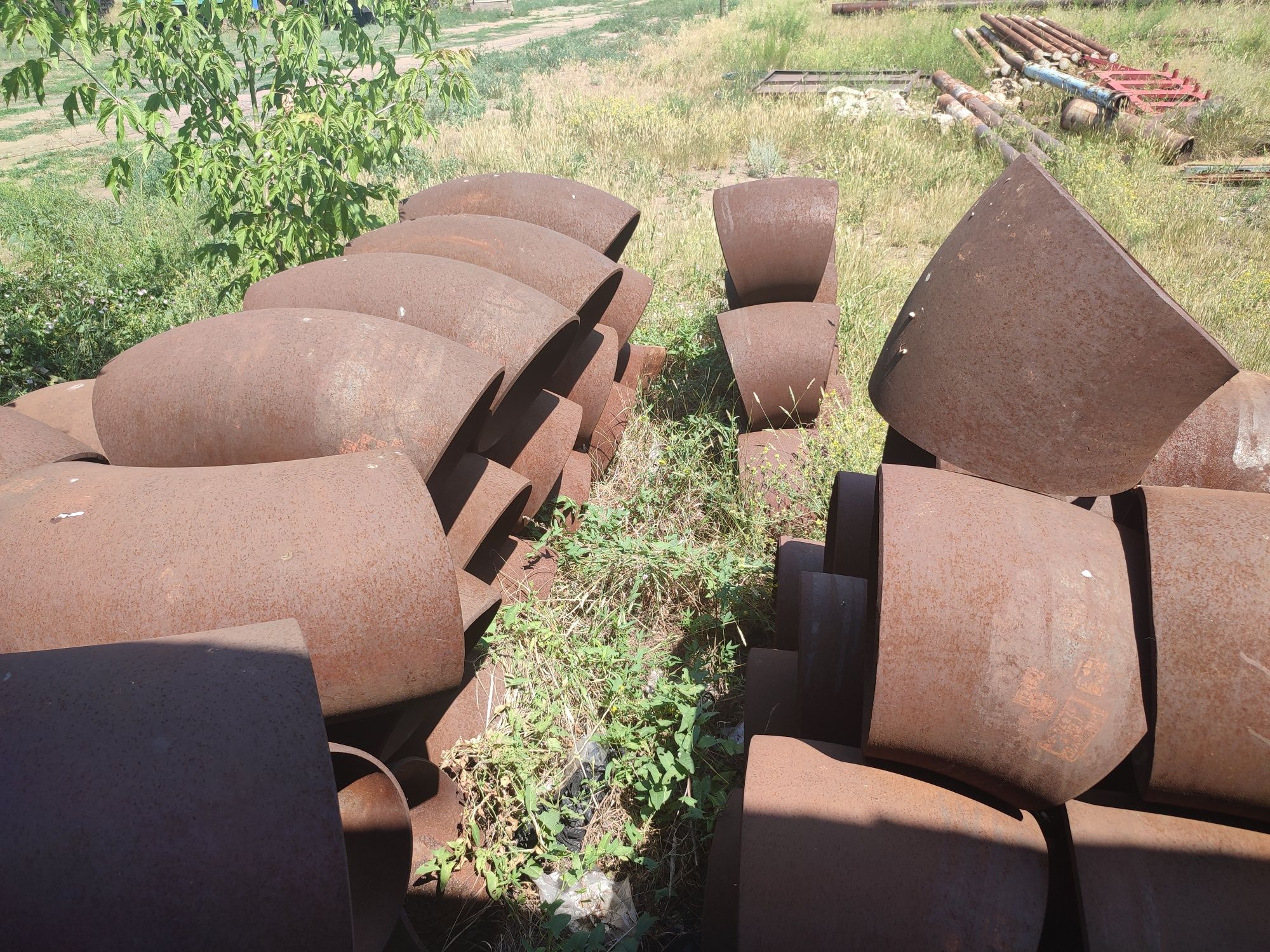Продам отводы для трубы дм426
