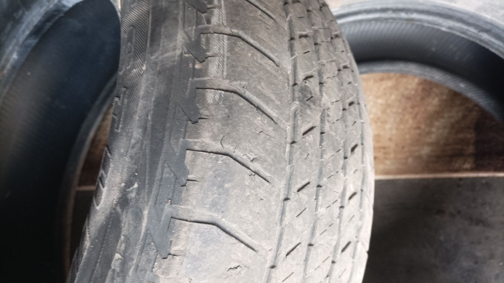 Шины "Bridgestone" 265/60/18
