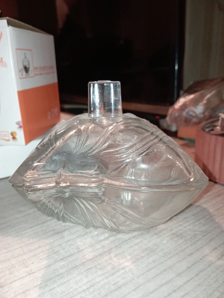 Сахарница не новая