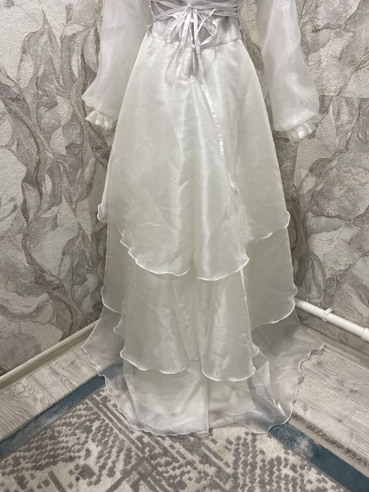 Продам платье