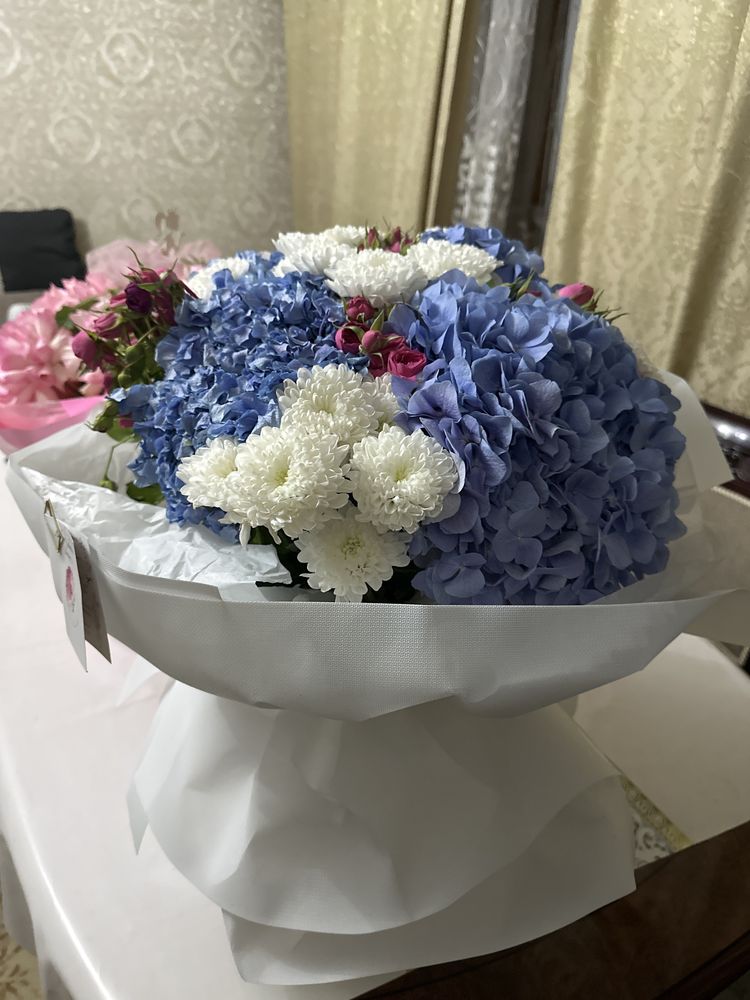 Продам цветы срочно