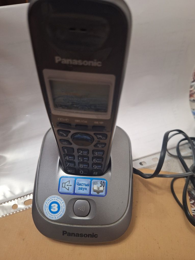 Беспроводной телефон Panasonic. Радиотелефон