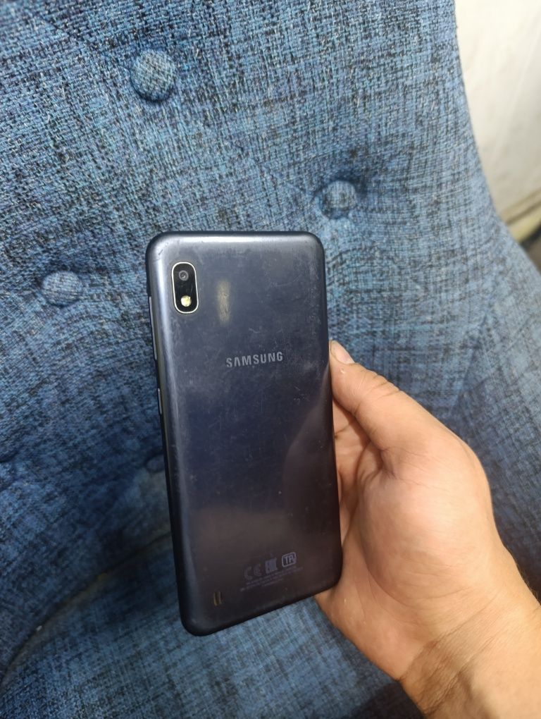 Samsung A10 продам