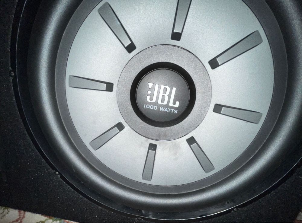 Сабвуфер jbl большой