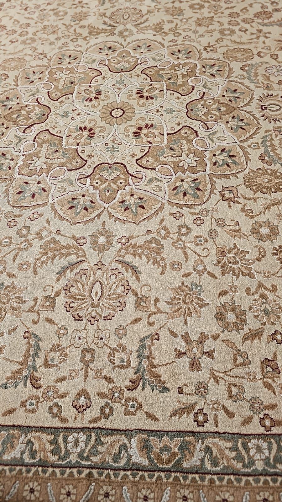 Продам классический ковер4м х2,5м