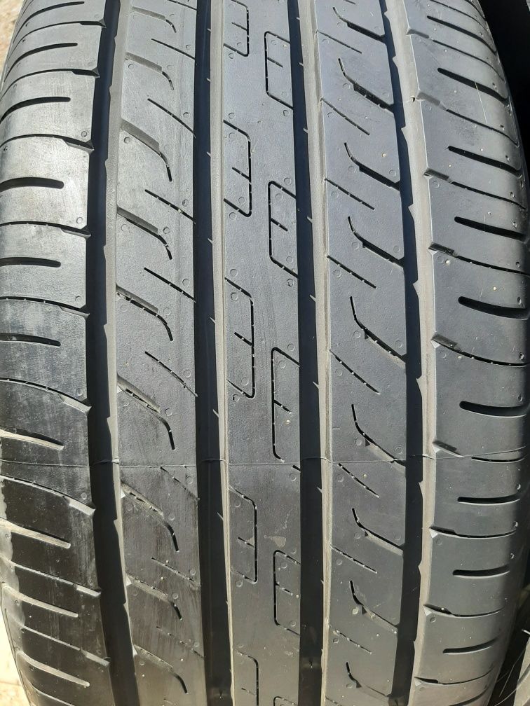 Продам шины 235/50/19 новые