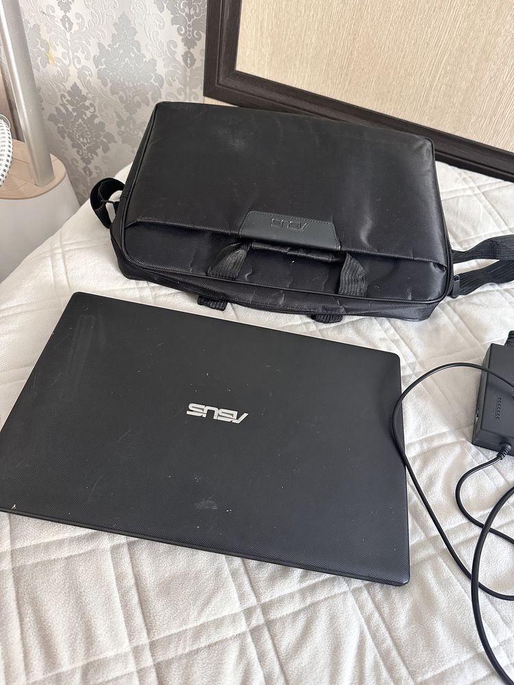Ноудбуг Asus б/у