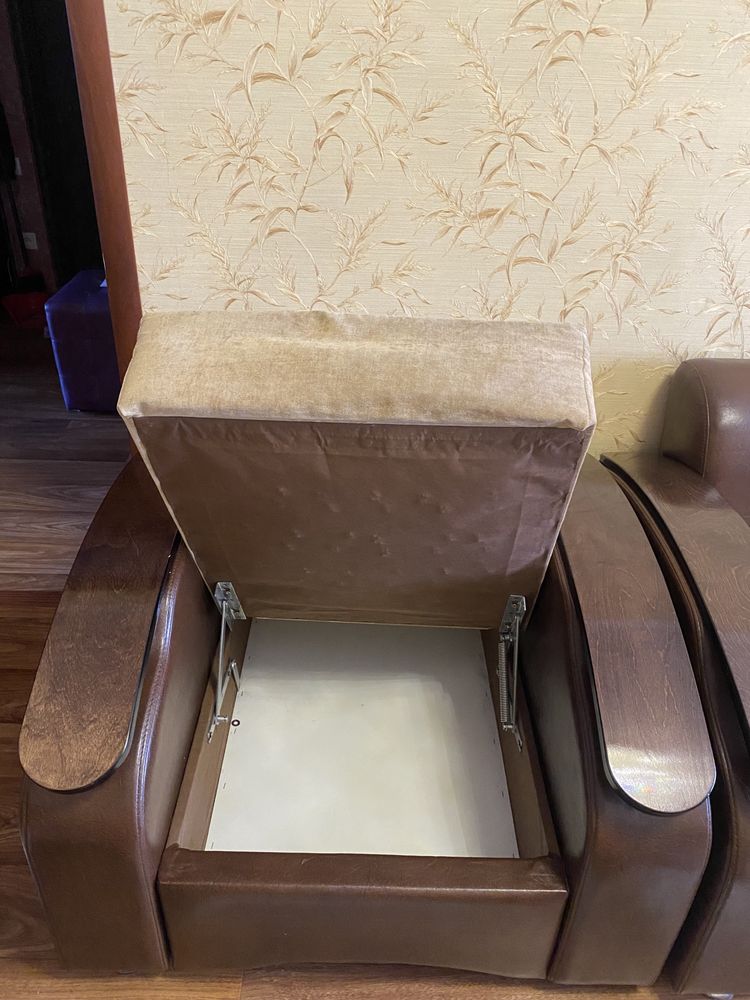 Продам диван, с креслами