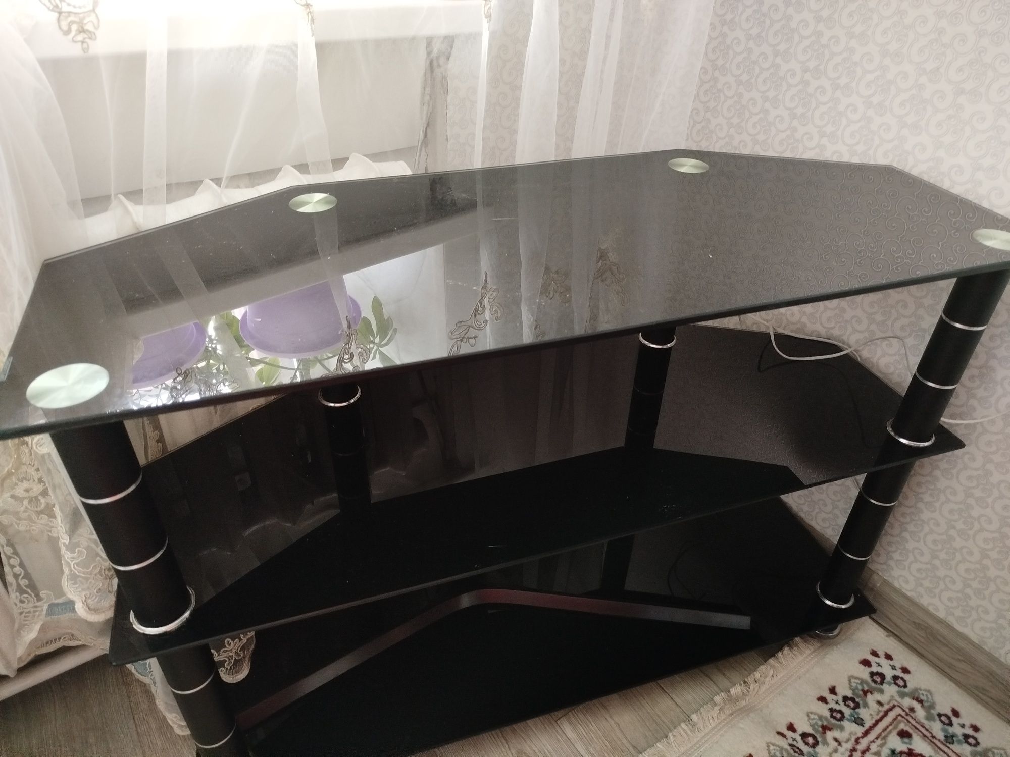 Подставка под телевизор