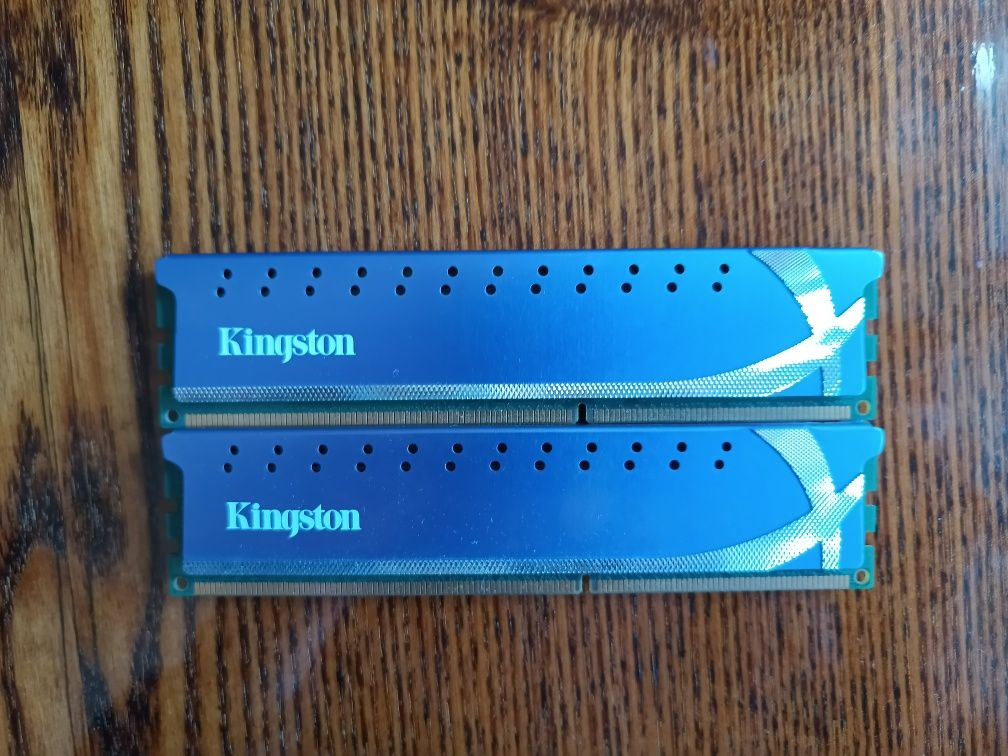 DDR3 Kingston HyperX blu 8 Гб. 2 комплекта по 4 Гб (2+2)