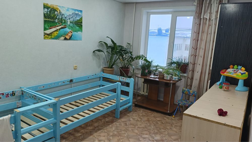 Продам 4 комнатную квартиру