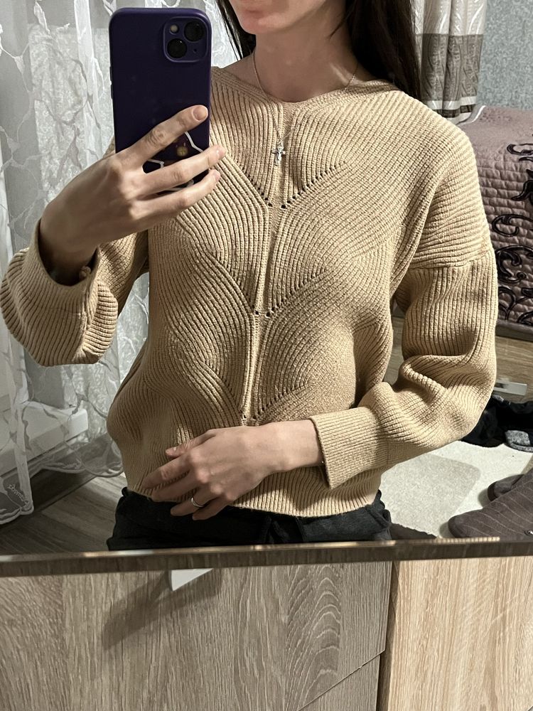 свитера и кардиган