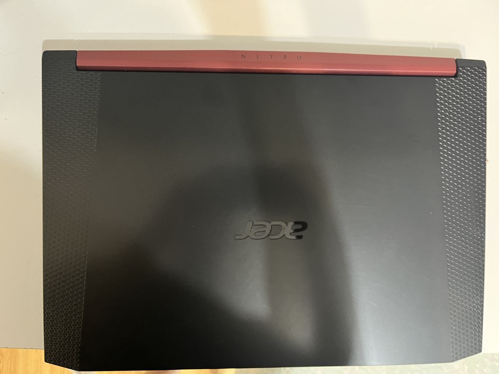 Acer Nitro 5 AN515-54 (i5-9300H / GTX1050 / 8GB/ SSD512 gb; windows 11