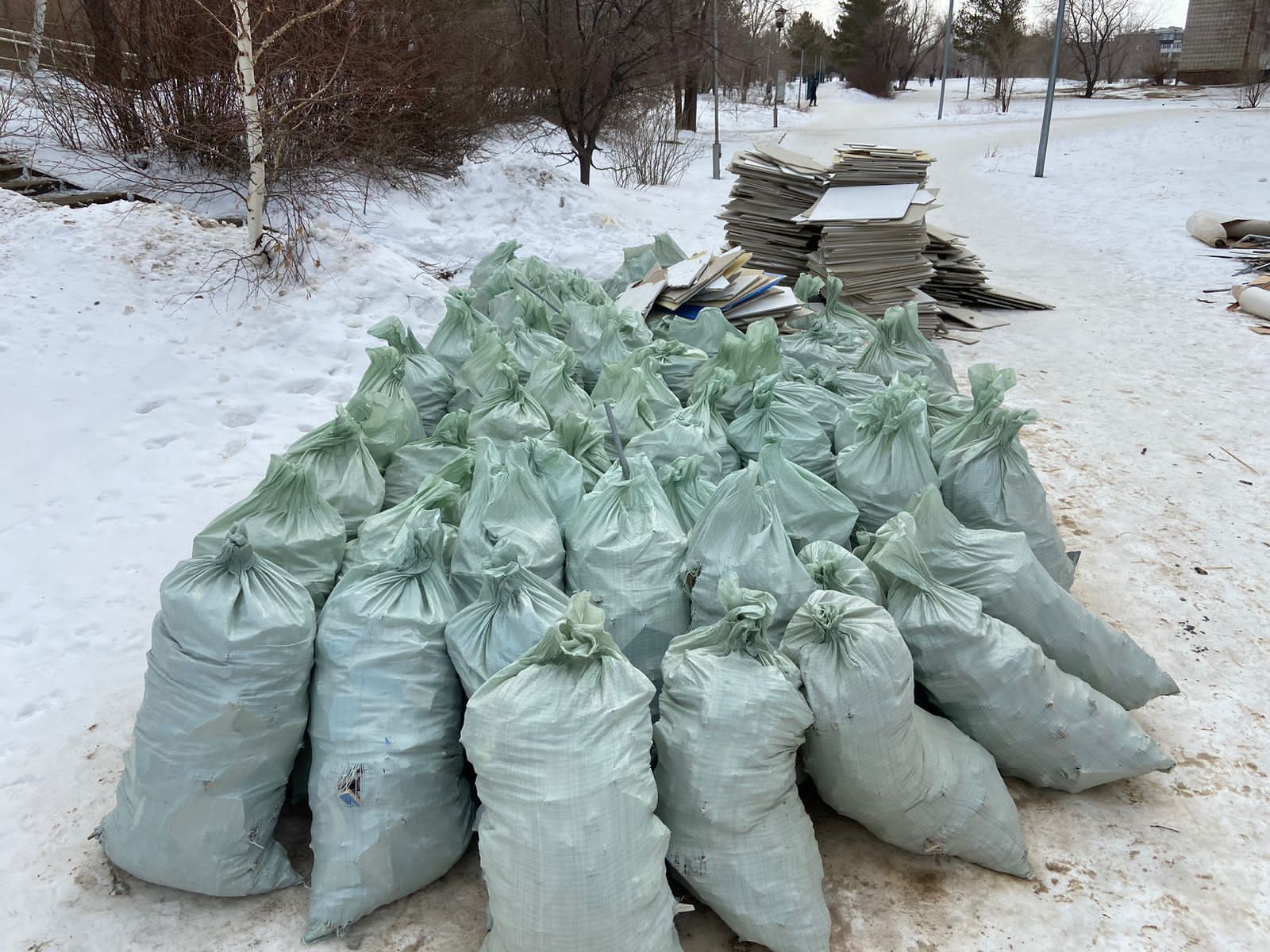 Бюро услуг. Грузоперевозки(газели 4,2м.,ответственные трезвые грузчики