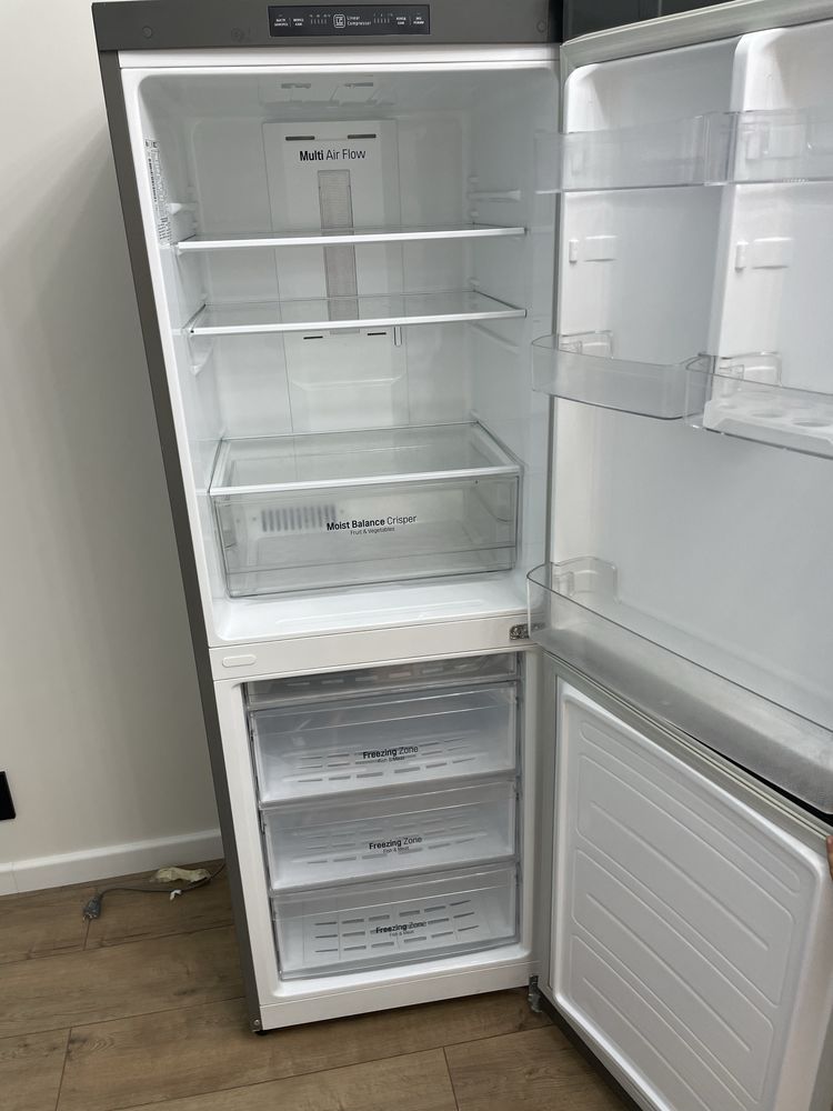 Хололдилник сатамын. Холодилник продам срочно
