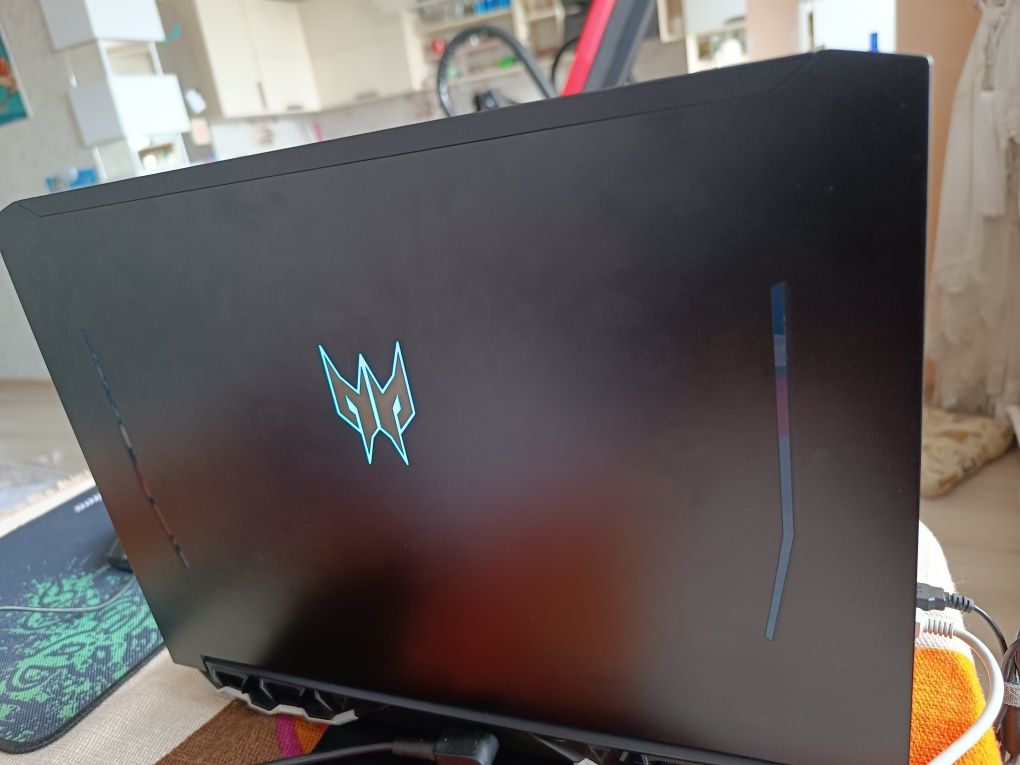 Aser Predator Helios 300 i5 RTX2060 16Gb