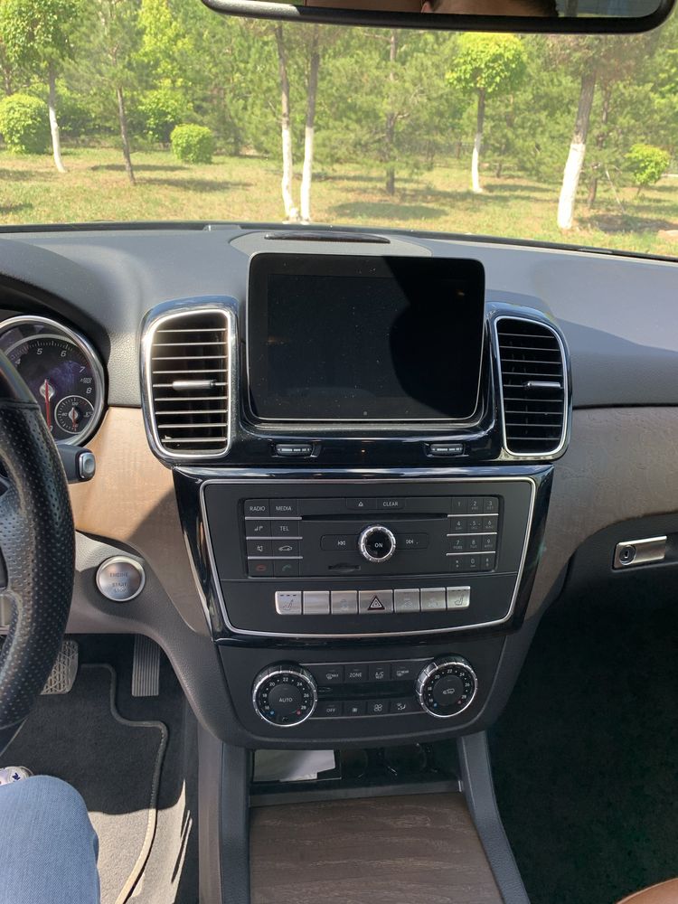 Продается автомашина Мерседес GLE 300