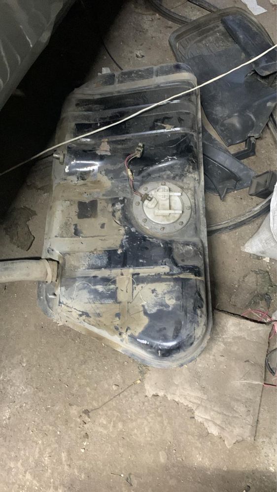 Бензобак приораа