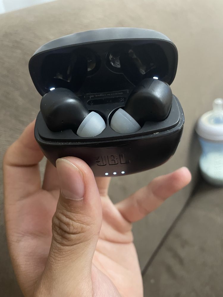 Наушники JBL TUNE215TWS