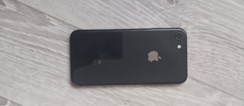 Iphone 8 64GB срочно!