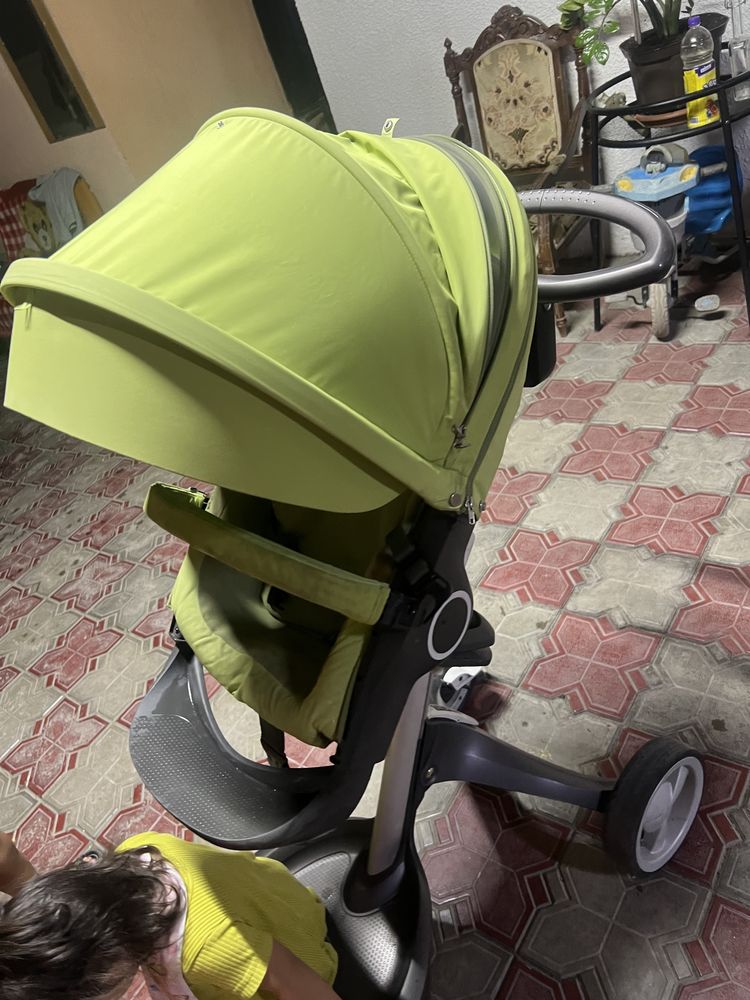 Продам коляску stokke