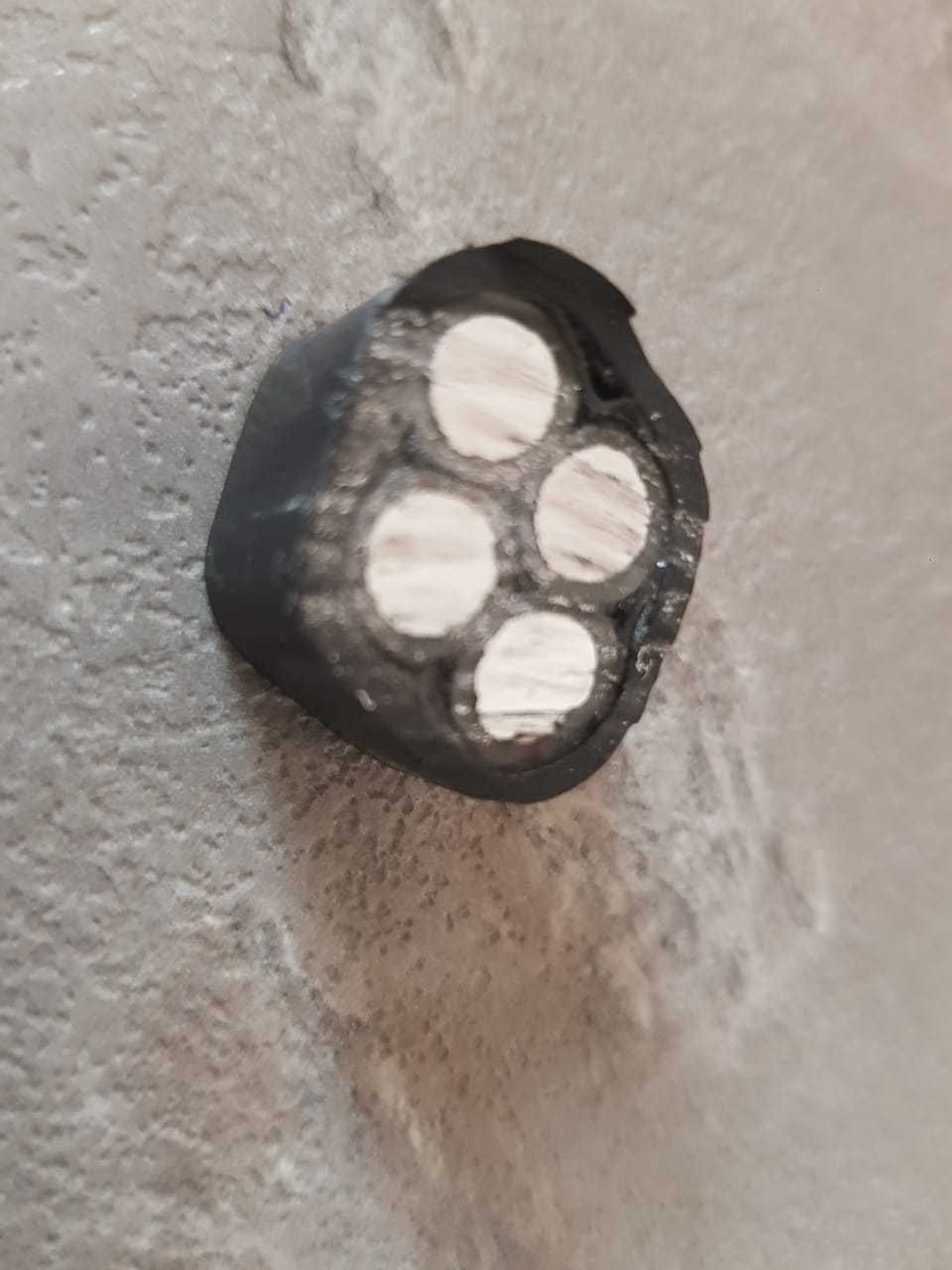 Продаю кабель  АВВГ 3*35+1*16