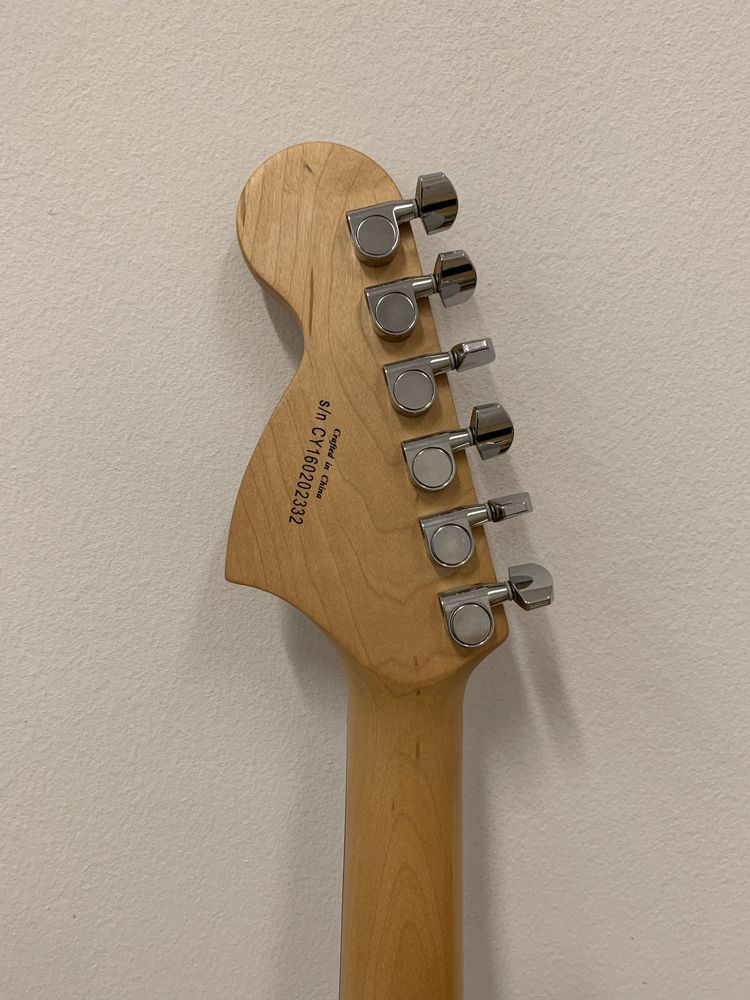Электрогитара Squier Affinity Series Stratocaster Surf Green