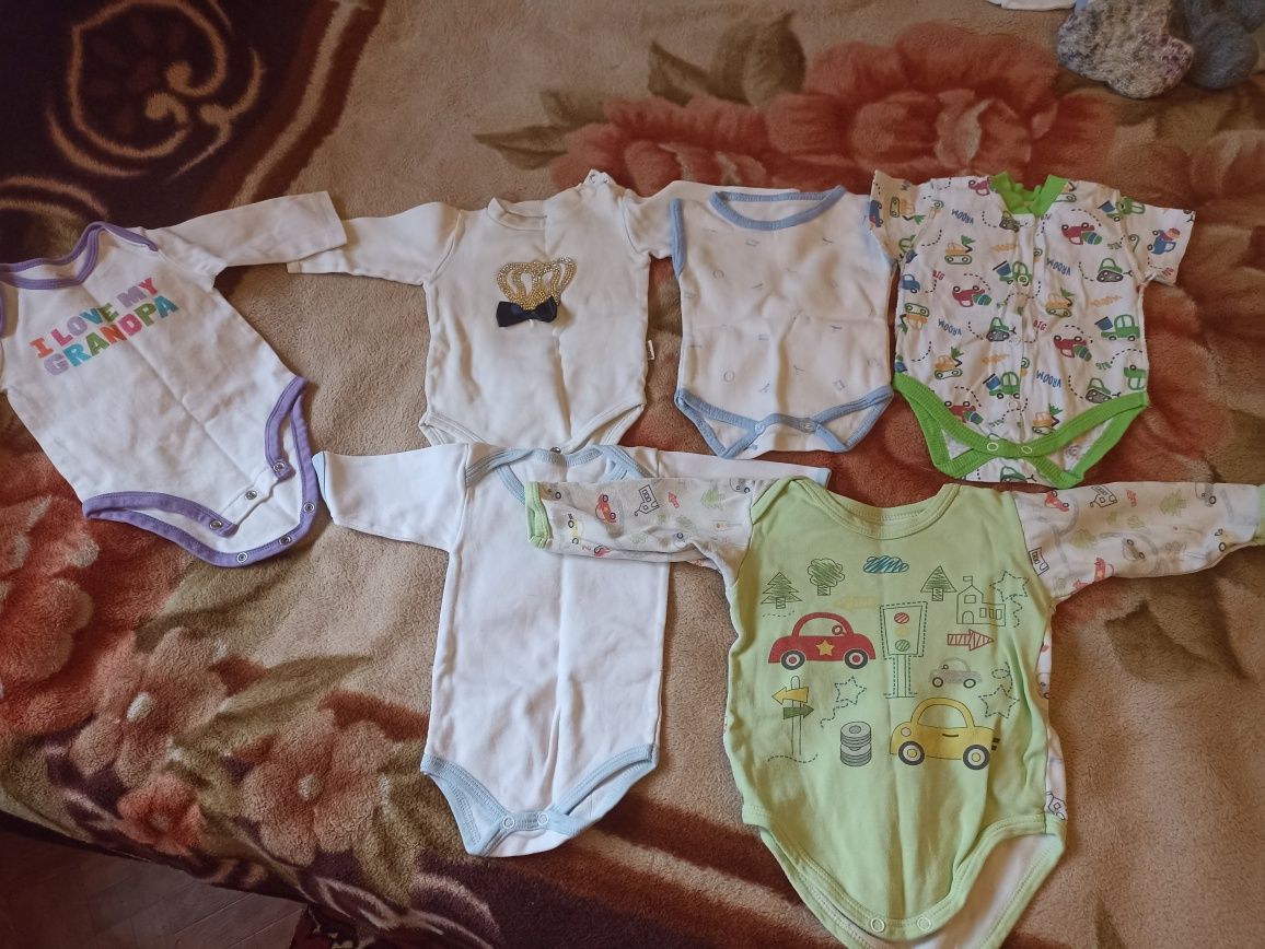 Продам детские вещи