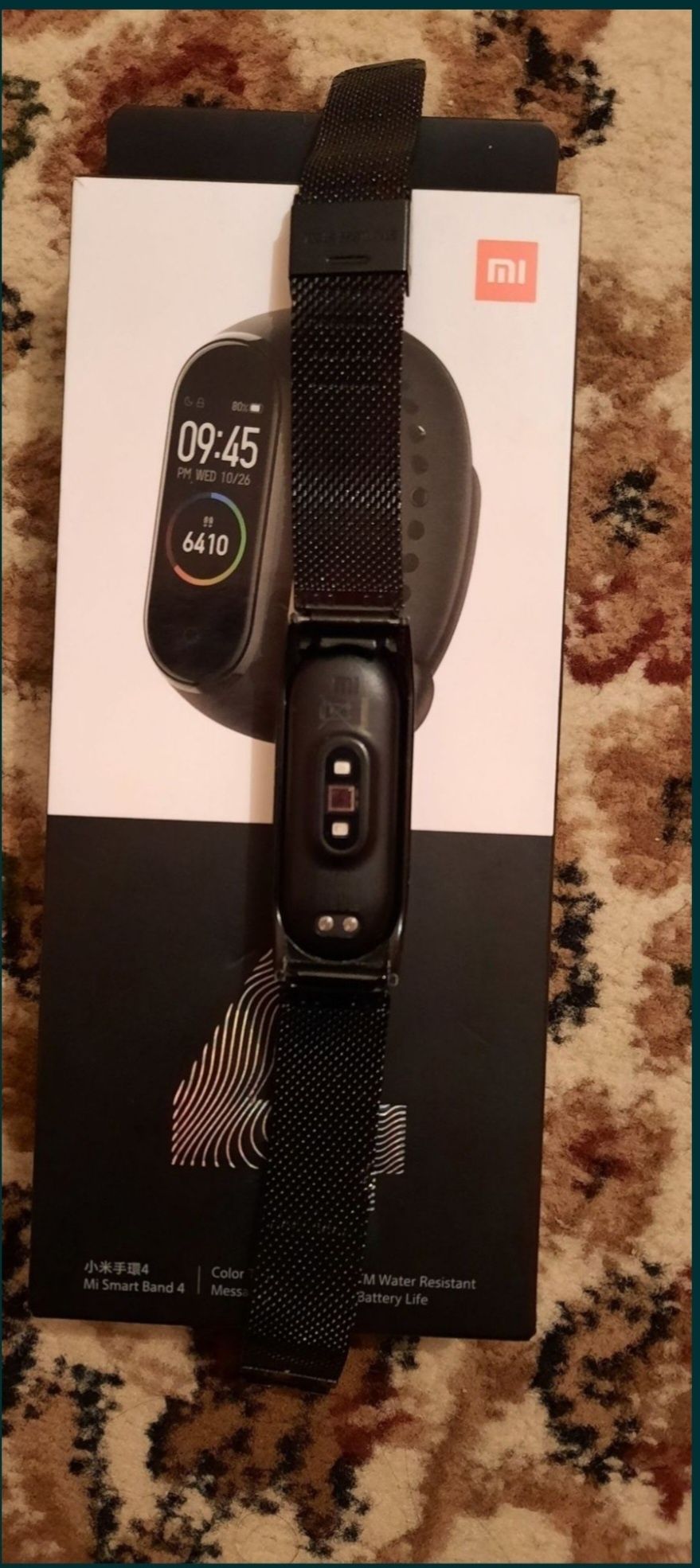 Продам фитнес часы mi smart band4