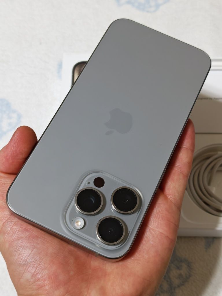 iPhone 15 Pro Max 256 gb akb 98 идеальное