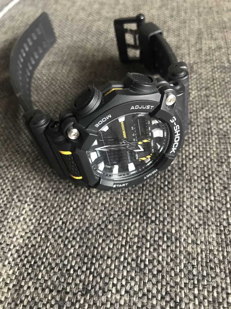 Японские мужские наручные часы Casio G-Shock GA-900-1AER