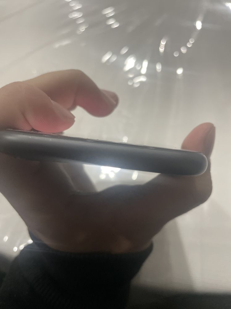 Продам iPhone 11 128g