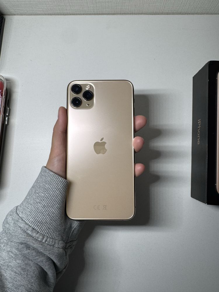 Продаю iPhone 11 Pro Max | 256 ГБ | Золотой цвет