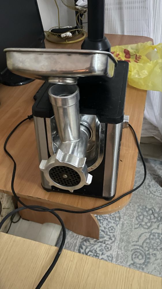 Мясарубка поларайс