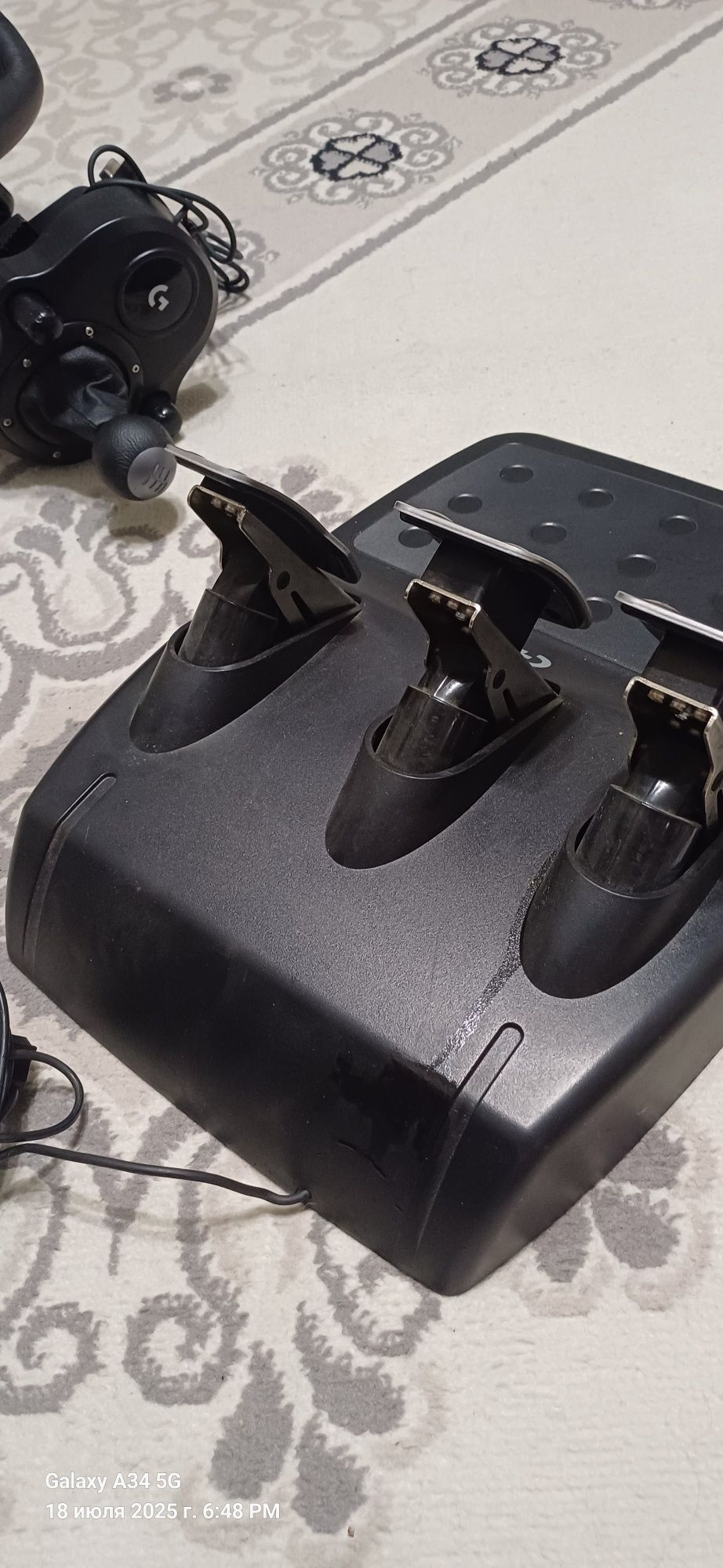 Logytech G923 + Driving Force Shifter