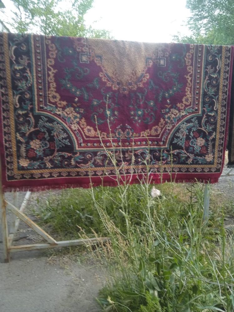 Паласы в хорошем состоянии. Цена договорная