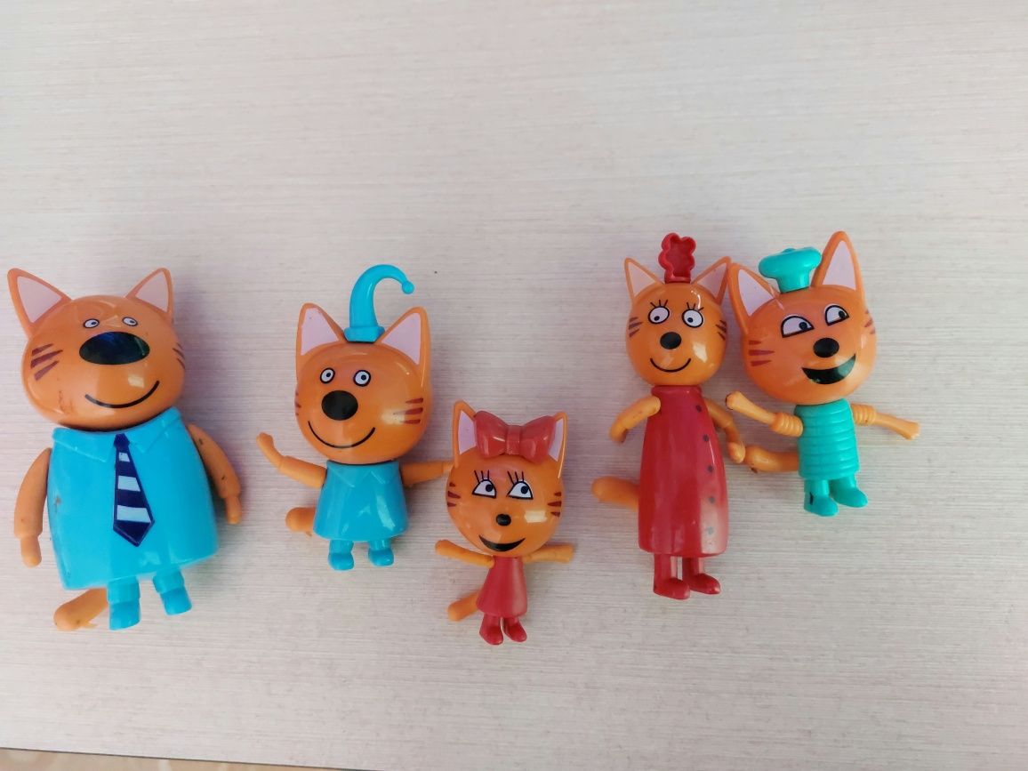 Продам игровые наборы игрушки