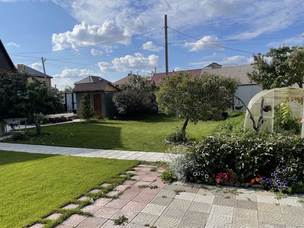 Сдам котедж  посуточно