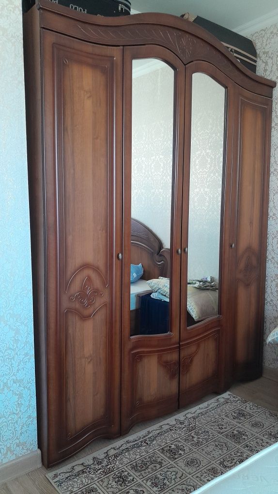 Спальный гарнитур