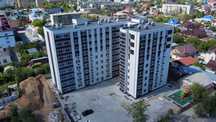 Продаю отличную просторную светлую 3-к квартиру в центре, вид на реку