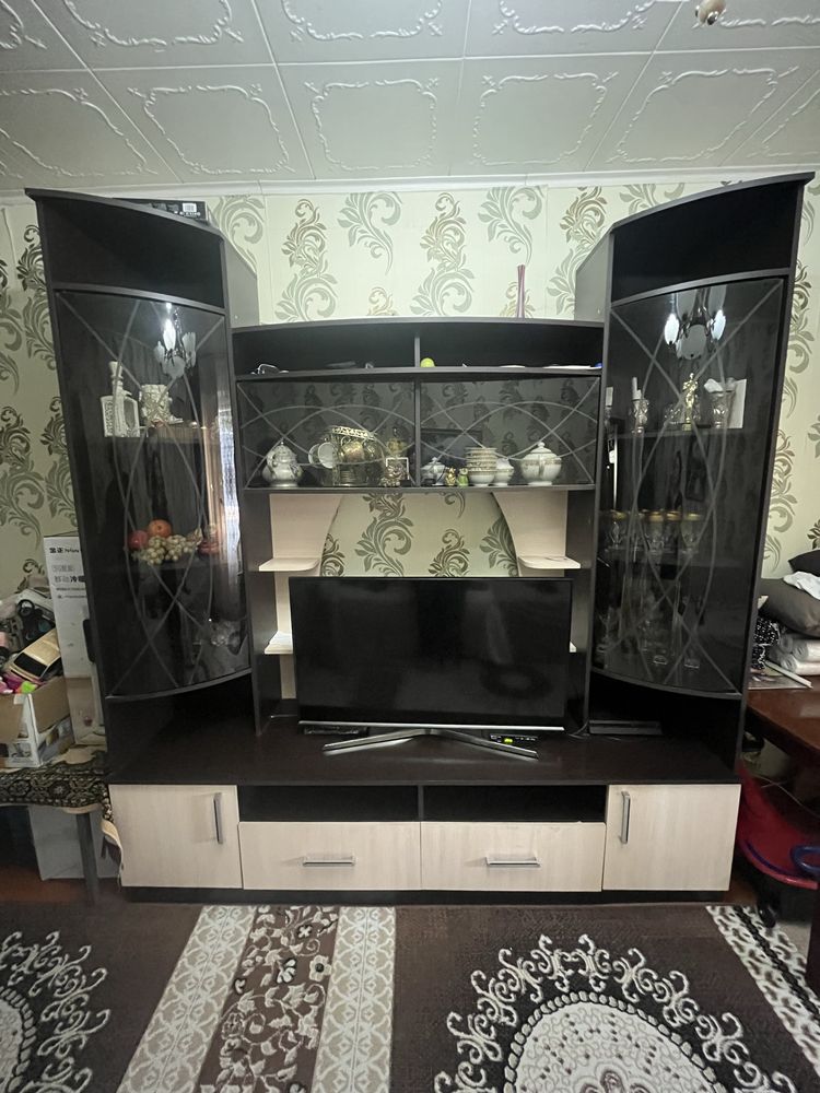Продам мебель стенку для гостиной